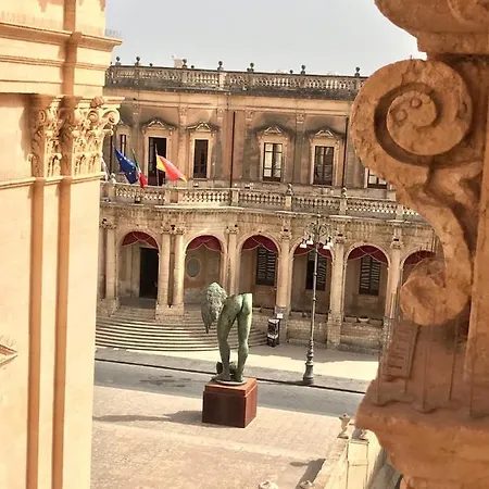 Hotel Landolina Palace